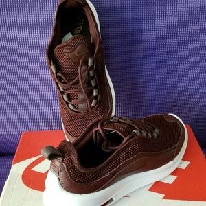 Women's Nike Air Max